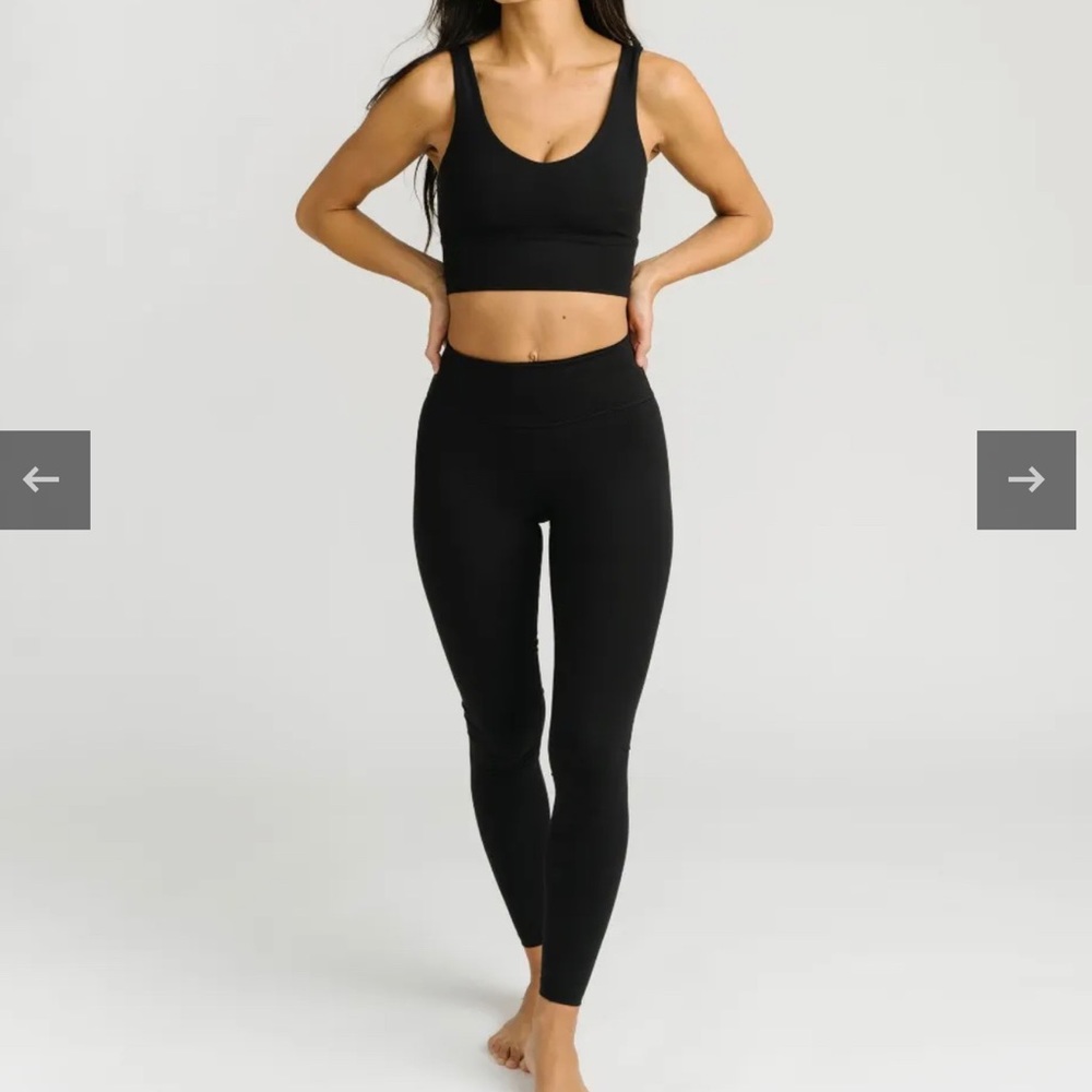 ZYIA Black Confluence Legging